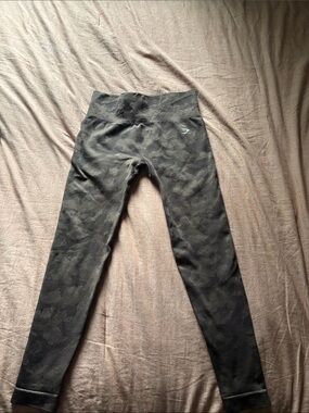 S Brown Gymshark Adapt Camo Leggings